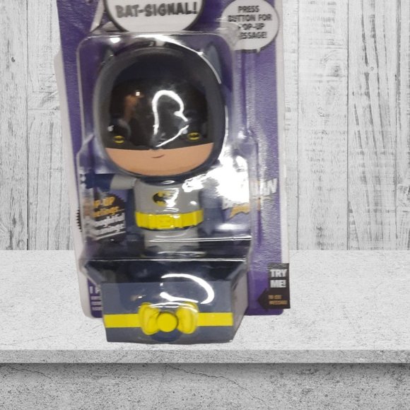 DC Comics Batman Popsies Funko Vinyl Collectible Figurine - Picture 2 of 6